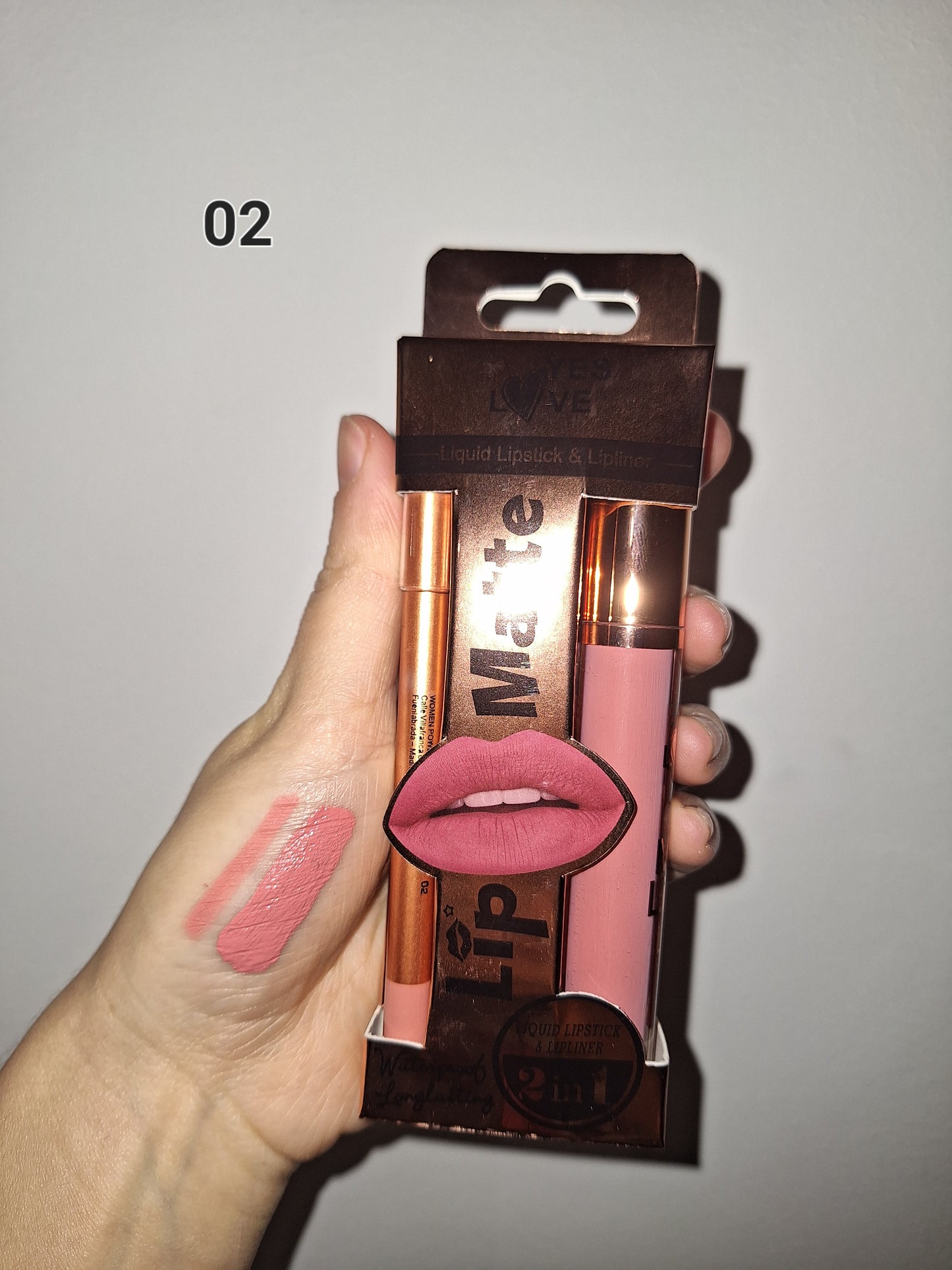 Lipstick + perfilador de labios